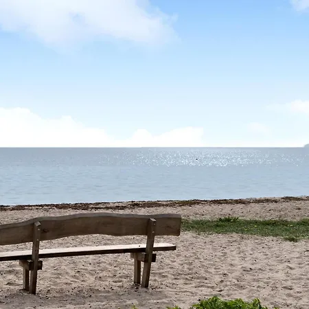 Lovely In Bjert With Kitchen Nyaraló Binderup Strand