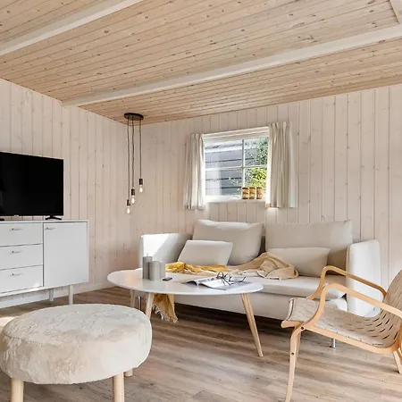 Lovely In Bjert With Kitchen *