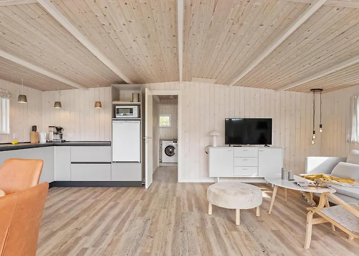 Lovely In Bjert With Kitchen *