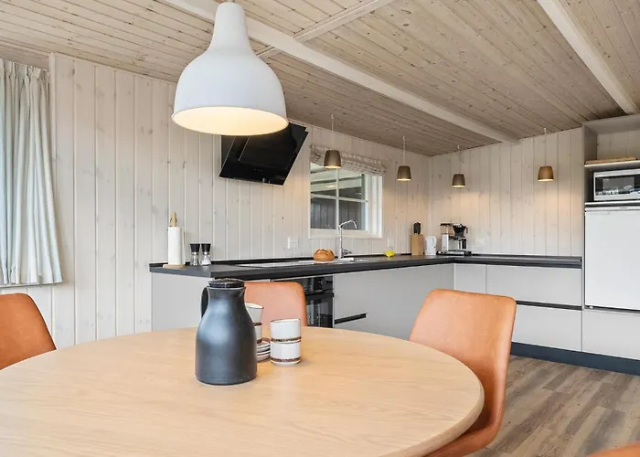 Lovely In Bjert With Kitchen * Binderup Strand